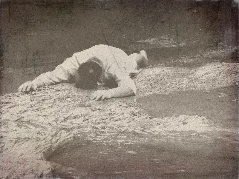 Discovery of the lifeless body — historical reenactment